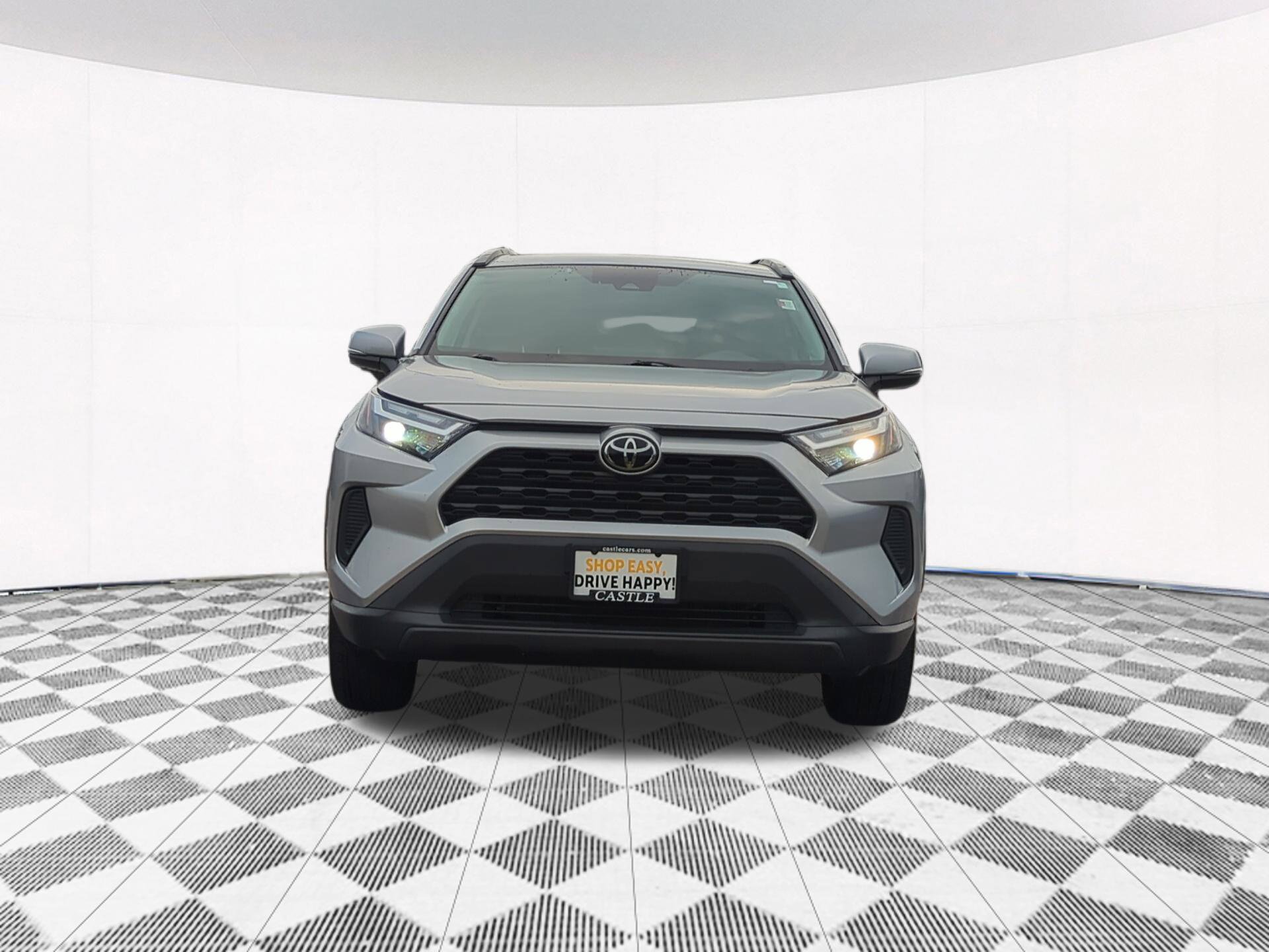 Used 2022 Toyota RAV4 XLE w/ Convenience Package AWD/4WD image 11