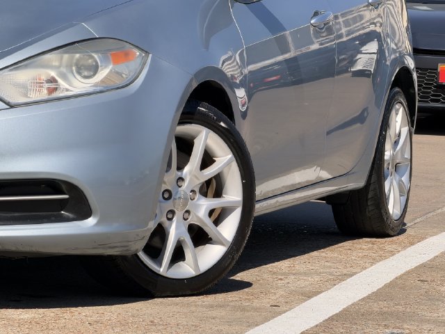 Used 2013 Dodge Dart SXT w/ Popular Equipment Group FWD image 10