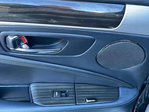 Used 2014 Lexus LS 460 AWD image 18