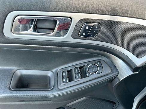 Used 2015 Ford Explorer Sport w/ Equipment Group 401A image 24