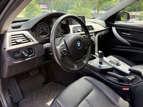 Used 2016 BMW 320i Sedan RWD image 22