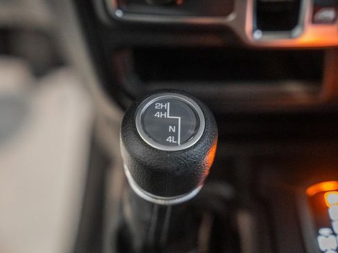 New 2025 Jeep Gladiator Sport image 21