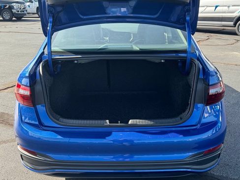 Used 2024 Volkswagen Jetta SE FWD image 27
