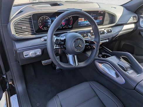 New 2026 Mercedes-Benz GLS 580 4MATIC image 3