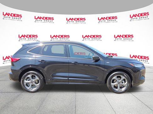 Used 2024 Ford Escape ST-Line AWD/4WD image 2