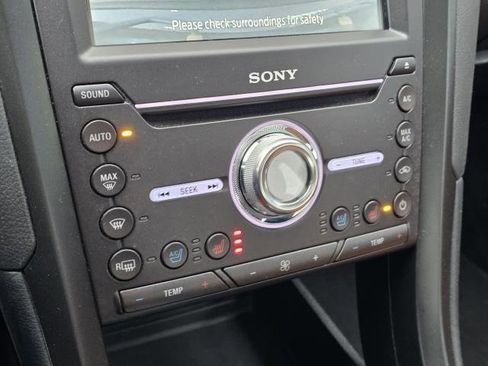 Used 2020 Ford Fusion Titanium image 23