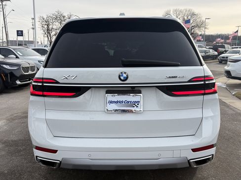 Used 2023 BMW X7 xDrive40i image 9