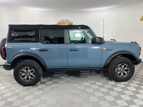 Used 2021 Ford Bronco Badlands image 6