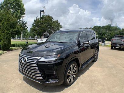 Used 2023 Lexus LX 600 4WD w/ Accessory Package (Z1)