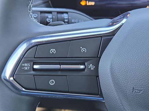 New 2026 Chevrolet Traverse LT w/ Driver Confidence Package image 24