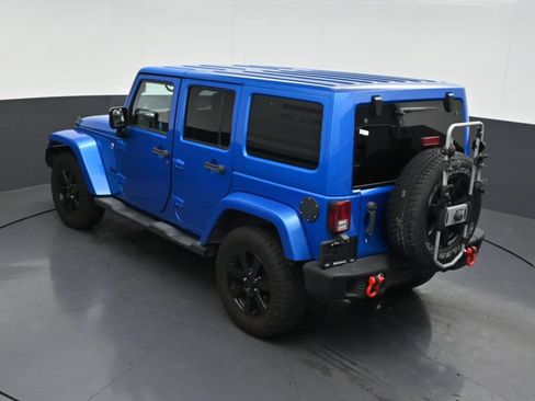 Used 2014 Jeep Wrangler Unlimited Sahara AWD/4WD image 17