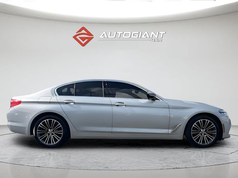 Used 2019 BMW 530i RWD image 9
