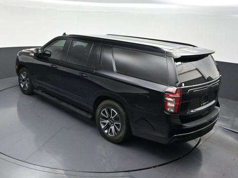 Used 2024 Chevrolet Suburban Z71 w/ Z71 Off-Road Package AWD/4WD image 18
