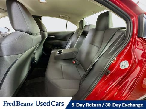 Used 2021 Toyota Corolla LE image 25
