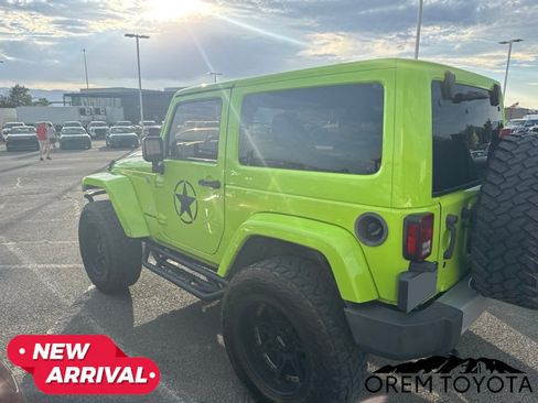 Used 2012 Jeep Wrangler Sahara w/ Connectivity Group AWD/4WD image 18