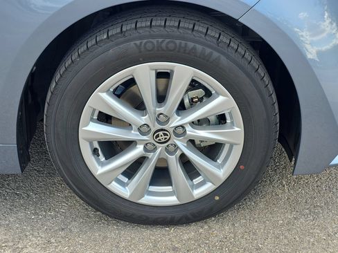 New 2026 Toyota Corolla XLE FWD image 28