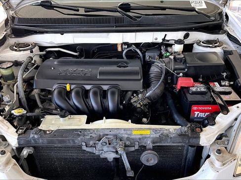 Used 2003 Toyota Matrix XR w/ Sport Pkg FWD image 30