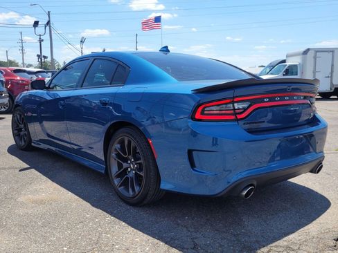 Used 2020 Dodge Charger Scat Pack RWD image 19