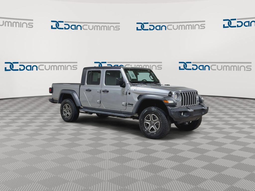 Used 2020 Jeep Gladiator Sport w/ Quick Order Package 24S AWD/4WD image 2