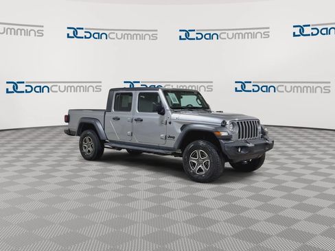 Used 2020 Jeep Gladiator Sport w/ Quick Order Package 24S AWD/4WD image 2