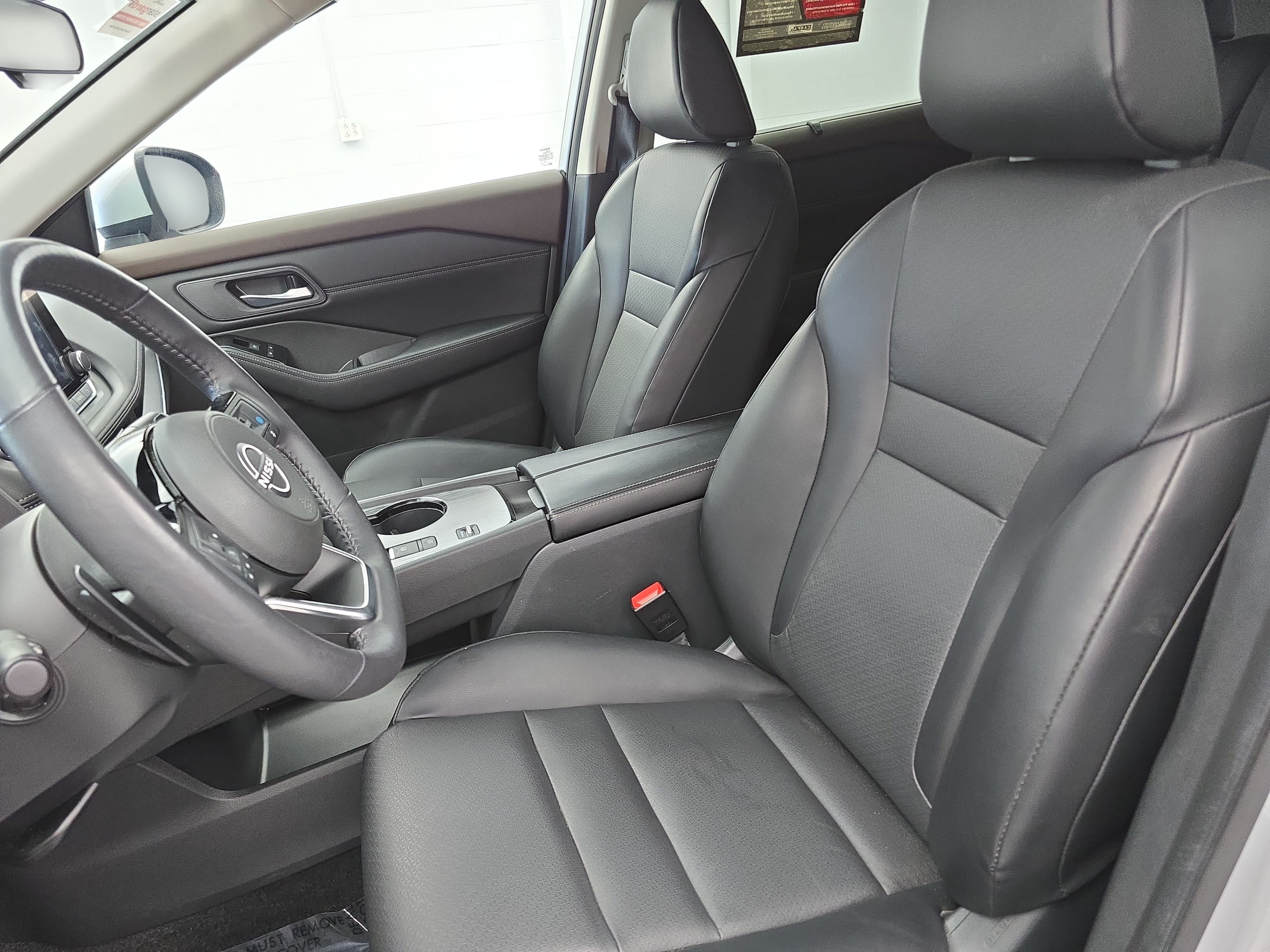 Certified 2023 Nissan Rogue SV w/ SV Premium B Package FWD image 15