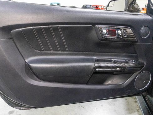 Used 2015 Ford Mustang GT Premium RWD image 40