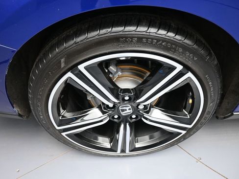 Used 2024 Honda Accord Sport image 12