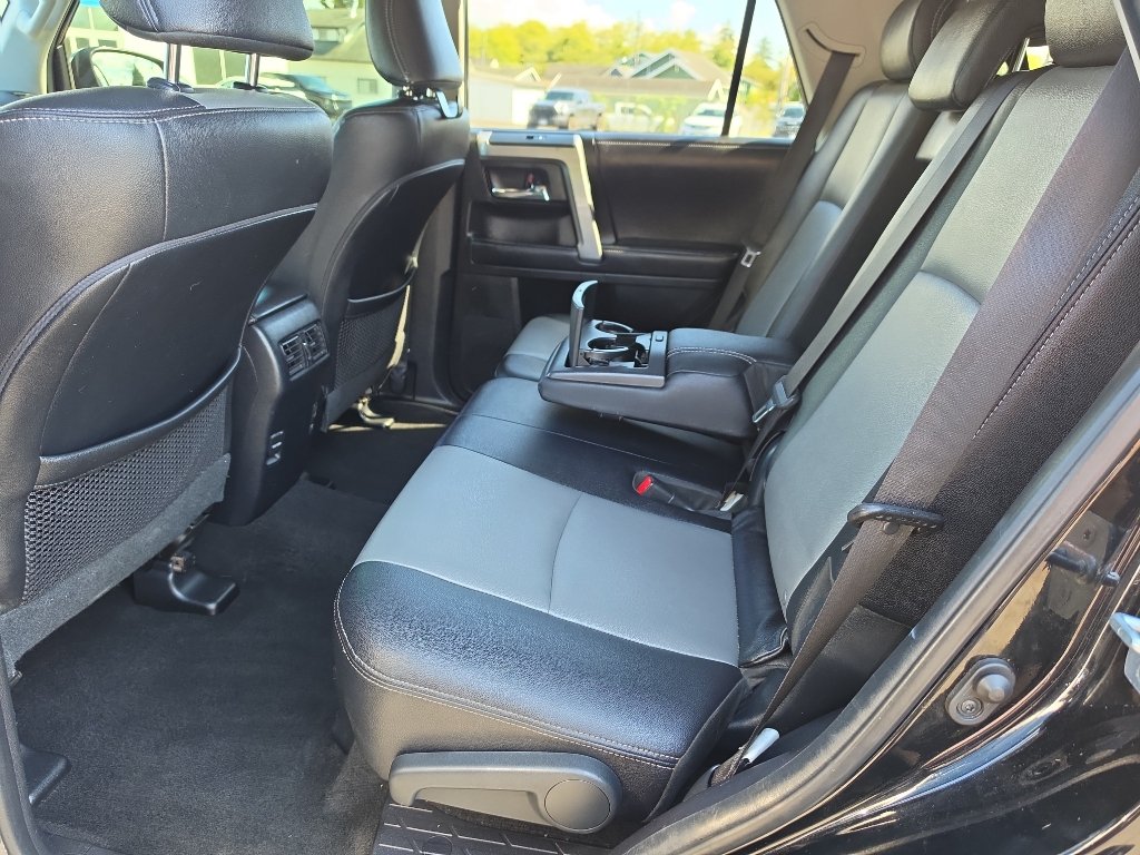 Used 2019 Toyota 4Runner SR5 Premium AWD/4WD image 18