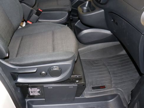 Used 2019 Mercedes-Benz Metris w/ Premium Safety Package image 26