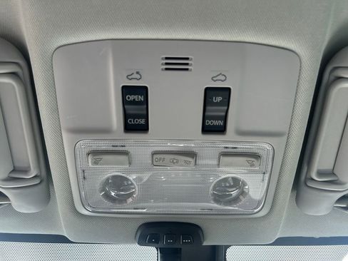 Used 2014 Toyota RAV4 Limited w/ Technology Package image 18