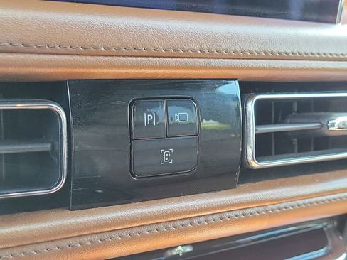Certified 2020 Lincoln Aviator Reserve w/ Equipment Group 202A AWD/4WD image 24