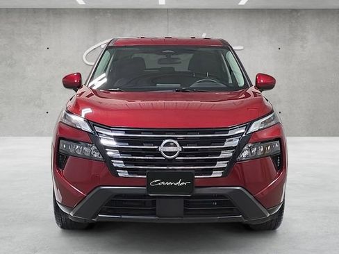 Used 2025 Nissan Rogue SV image 18