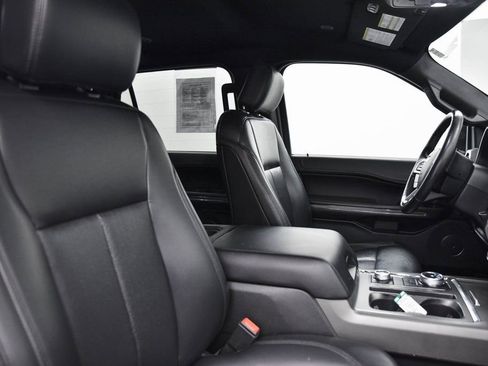 Used 2019 Ford Expedition XLT w/ Equipment Group 201A image 17