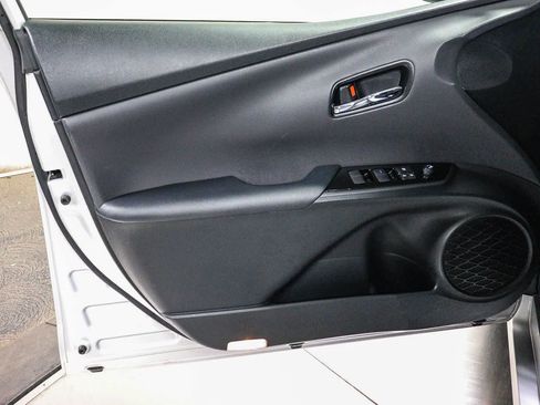 Certified 2022 Toyota Prius LE FWD image 23