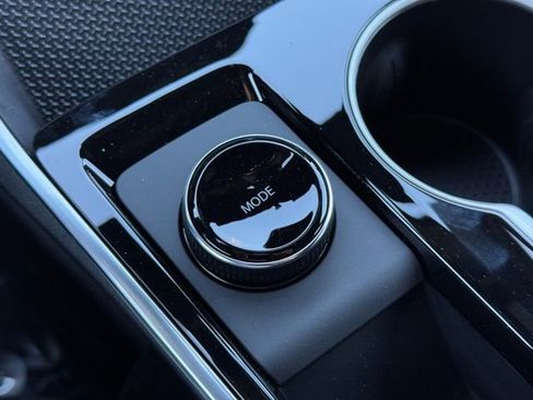 New 2026 Chevrolet Equinox LT AWD/4WD image 16