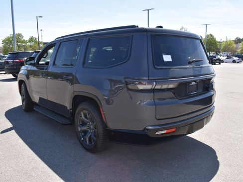 New 2026 Jeep Grand Wagoneer 4WD image 7