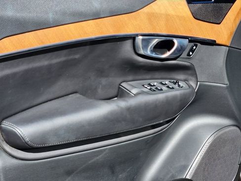 Used 2023 Volvo XC90 T8 Plus w/ Protection Package Premier image 10