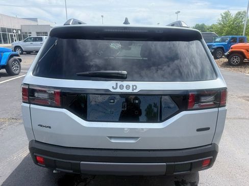 New 2026 Jeep Cherokee Overland w/ Advanced Pro Tech Group AWD/4WD image 5