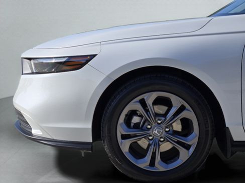 Certified 2023 Honda Accord EX image 30
