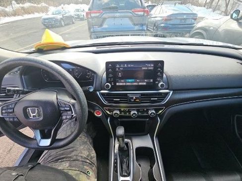 Used 2018 Honda Accord EX image 6