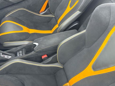 Used 2022 McLaren 720S Spider RWD image 39