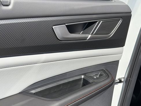 New 2026 Volkswagen Atlas Peak Edition AWD/4WD image 18