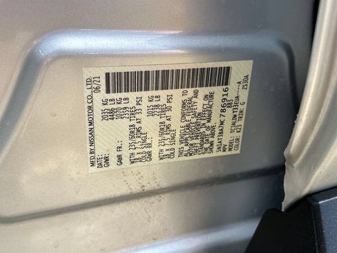Used 2021 Nissan Rogue SV FWD image 22