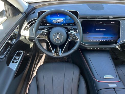 Used 2025 Mercedes-Benz E 350 Sedan image 23