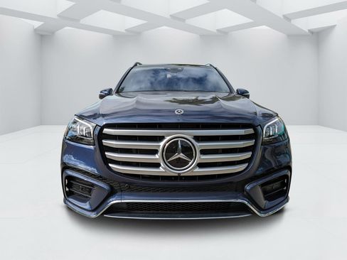Used 2024 Mercedes-Benz GLS 580 4MATIC image 8
