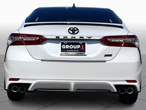 Used 2020 Toyota Camry XSE image 5