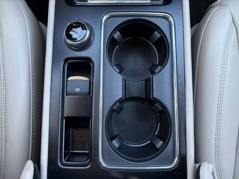 Used 2023 Lincoln Corsair AWD w/ Equipment Group 102A image 22