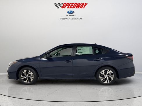 Used 2025 Subaru Legacy Premium AWD/4WD image 4