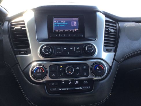 Used 2015 Chevrolet Suburban LS image 14