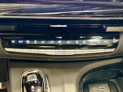 Used 2024 Cadillac Escalade V AWD/4WD image 16